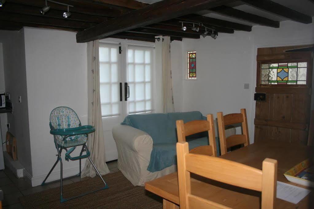 Appletree Cottages Mildenhall Esterno foto