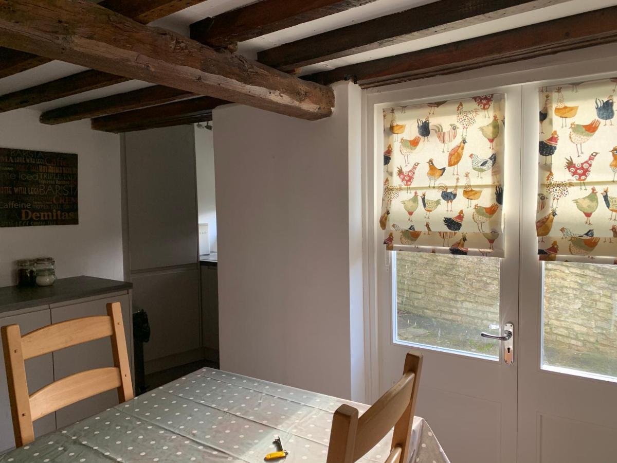Appletree Cottages Mildenhall Esterno foto
