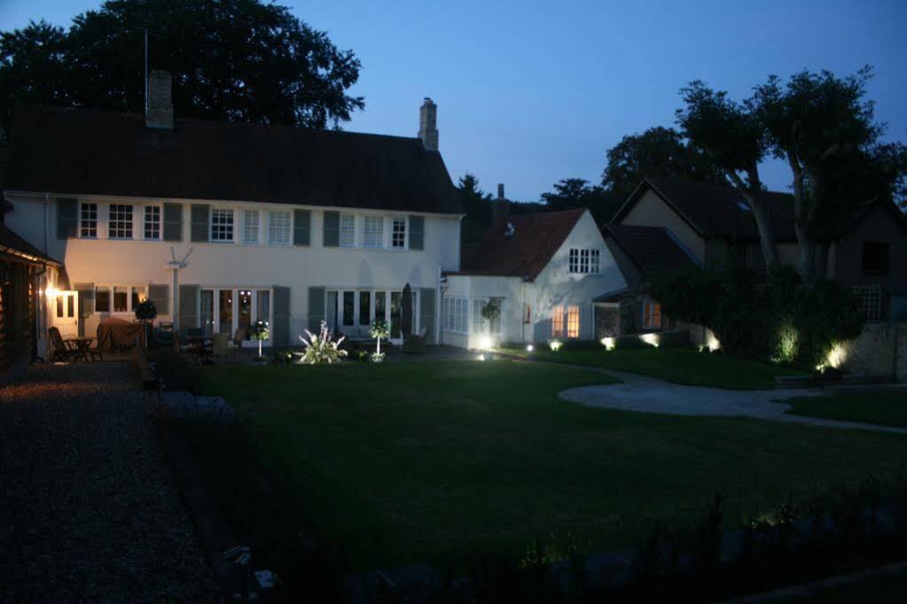Appletree Cottages Mildenhall Esterno foto