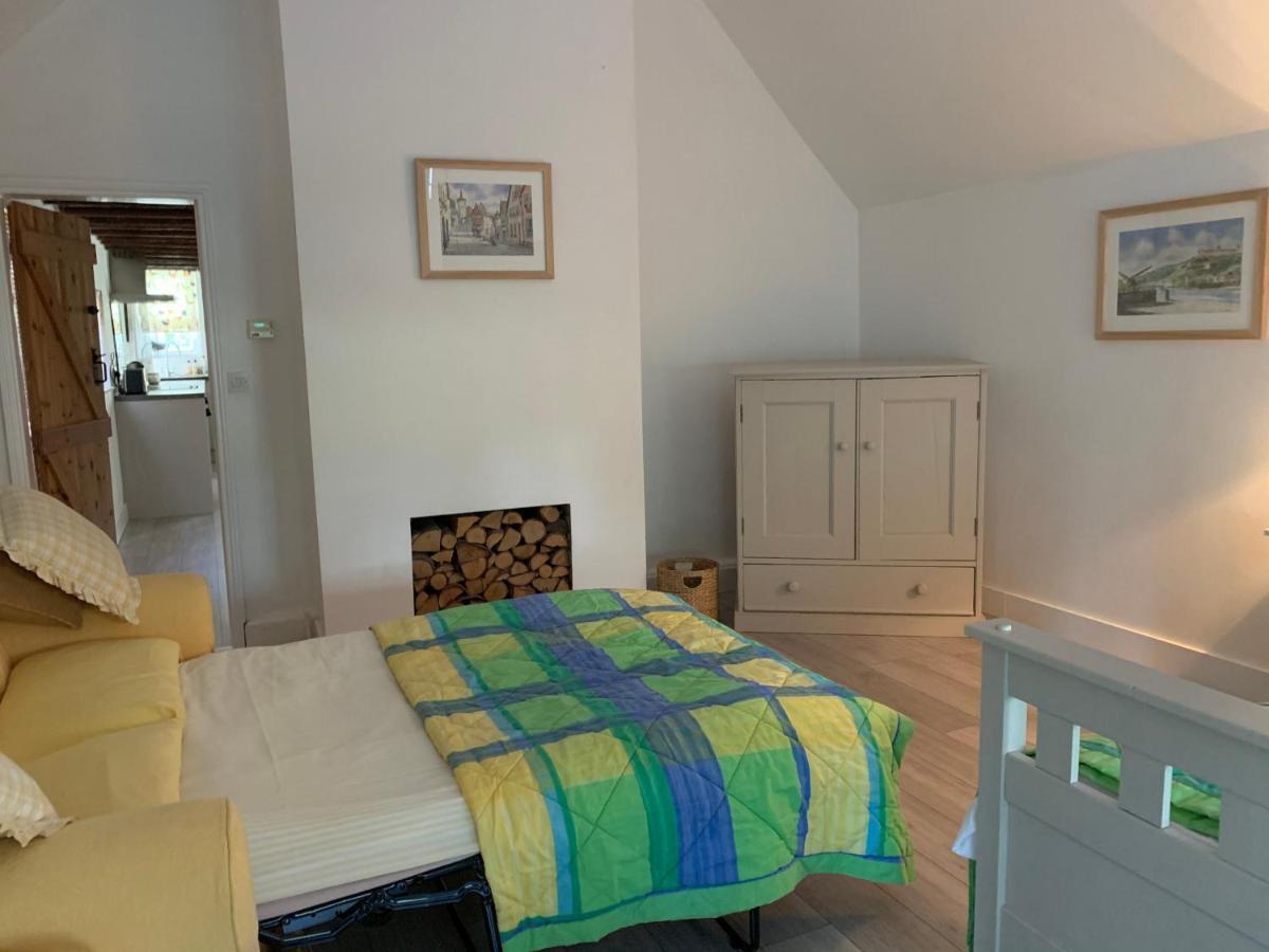 Appletree Cottages Mildenhall Esterno foto