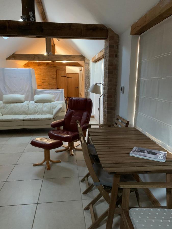 Appletree Cottages Mildenhall Esterno foto