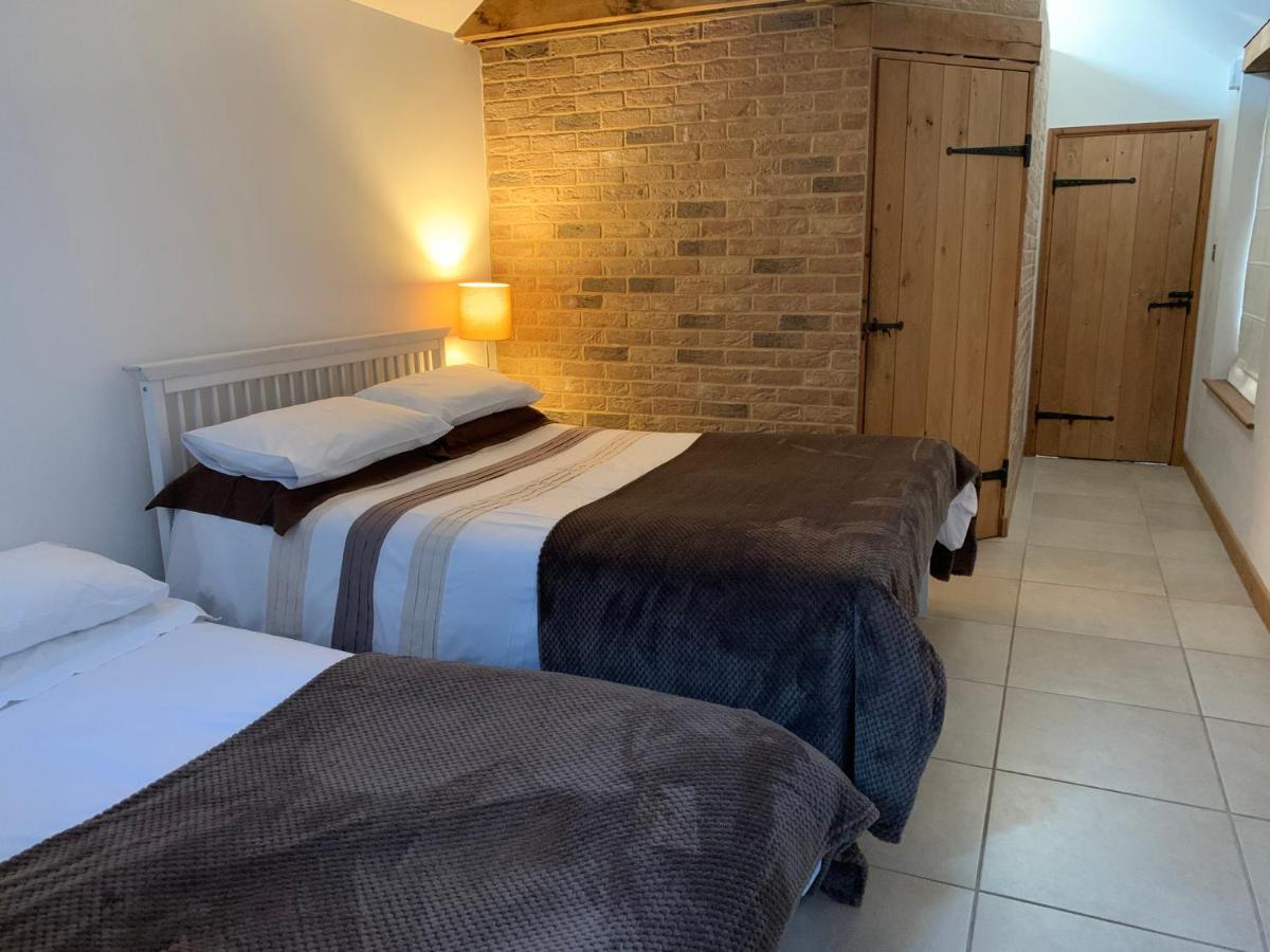 Appletree Cottages Mildenhall Esterno foto